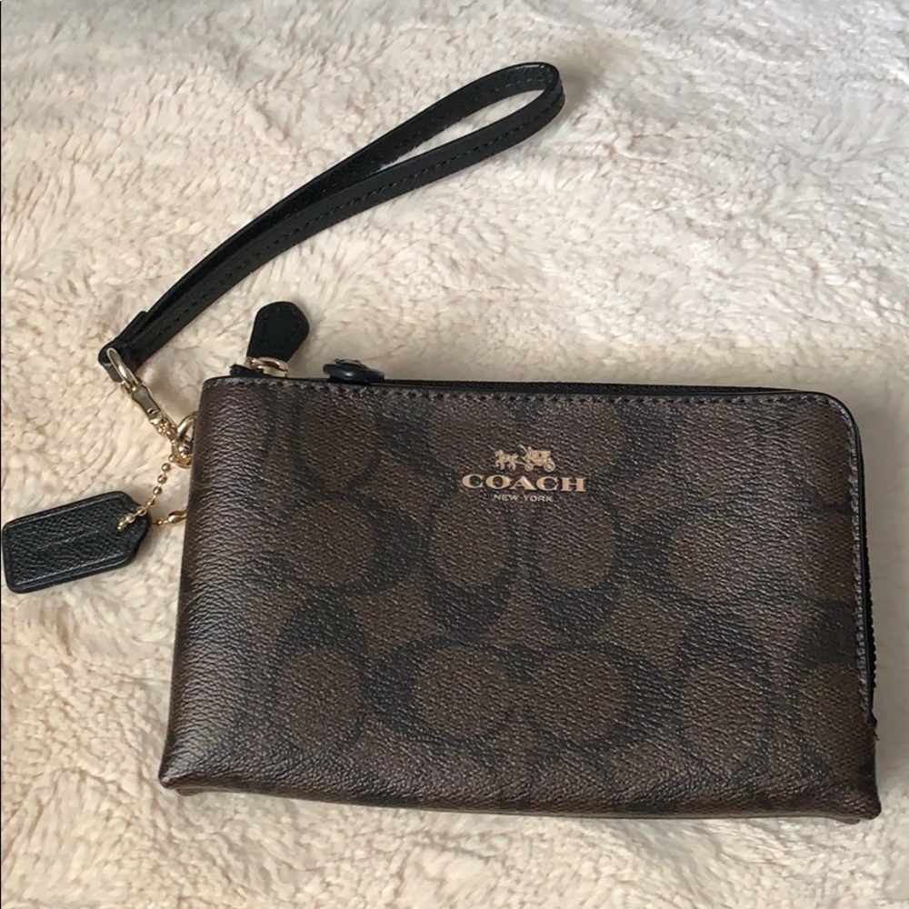 Coach double zip wristlet